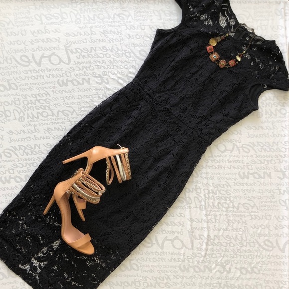 Navy blue lace dress (stretch lined) - Picture 7 of 15